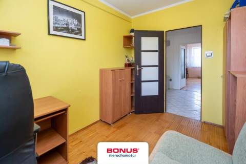 2 pokoje z balkonem
