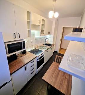 Umeblowana kawalerka 37,5 m2, Na Barciach, balkon