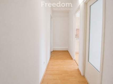 Przestronny lokal usługowy na ul. Gwardii Ludowej