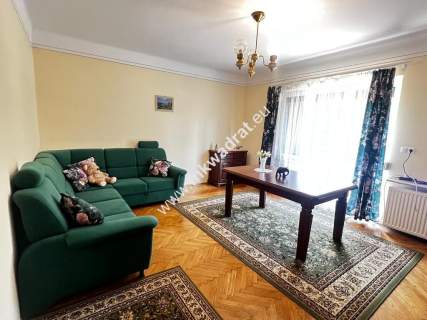 Wolnostojący dom na działce 1140 m2 Brwinów