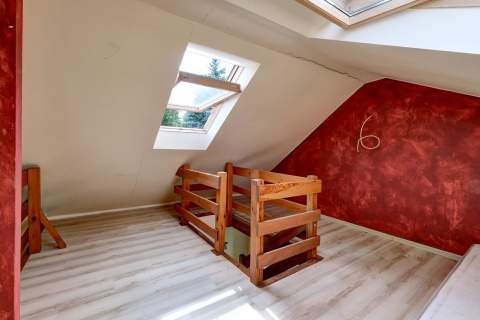 Zabudowana domem działka rekreacyjna 400 m2