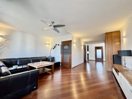 Wyjątkowy apartament na sprzedaż Podzamcze, Star