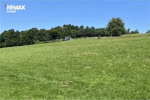 Prywatny las 3331 m2 - Twoja przestrzeń w naturze