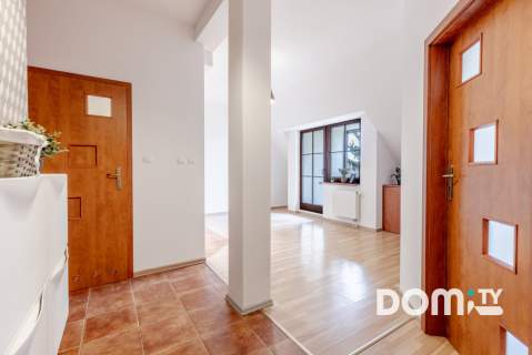 Przestronne, duża komórka lokatorska, balkon