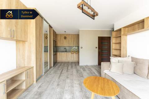 przestronny salon/nowe budownictwo/miejsce w hali