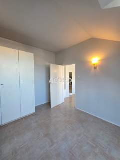 100 m2 na poddaszu 1998r balkon klimatyzacja