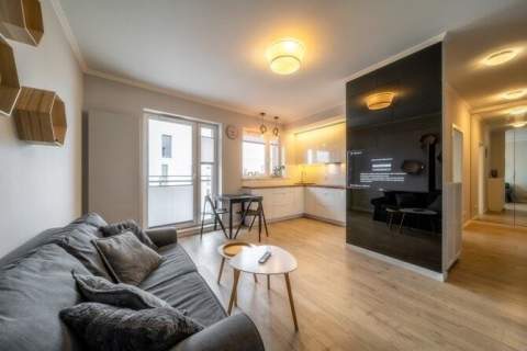 2 pokoje z balkonem i mp, 49 m2 - Beniowskiego