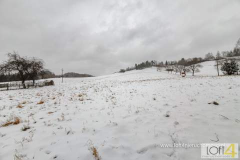 Widokowa działka inwestycyjna w Bieszczadach.
