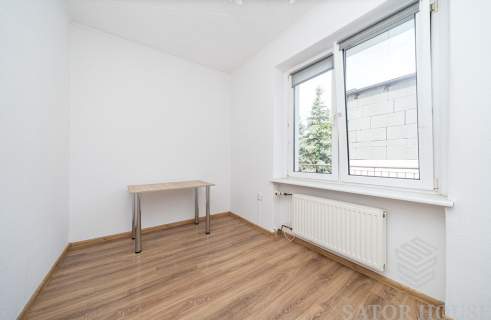 Dom na Winogradach, 3 poziomy, ogród