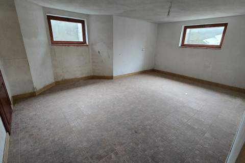 Dom wolnostojący 400m2 Działka 23a Brunary Gorlice