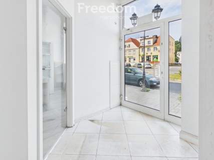 Lokal usługowy w ścisłym centrum - parter 69 m 