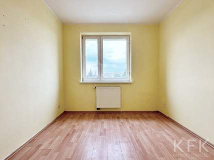 Wysoki Parter Balkon Teren Zamknięty BliskoCentrum