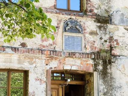 Zabytkowy młyn nad rzeką 1800 m historii