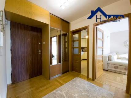 Metro Wysoki Standard Garaż Balkon 10 m 