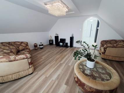 Dom jednorodzinny z ogrodem zimowym i działką 3818m2Czartki