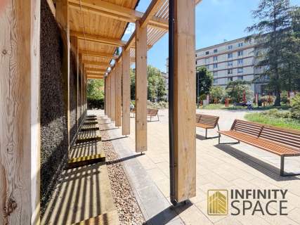 Ustawne studio Widok na park Plac Hallera Cegła