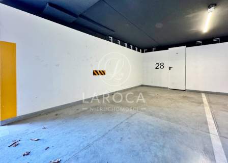 Apartament 2 pokoje, winda, ogród/garaż.