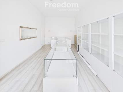 Lokal usługowy w ścisłym centrum - parter 69 m 