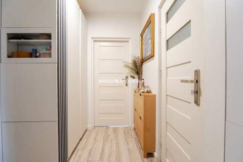 2 pokoje 51,32 m duży balkon os. Handlowe