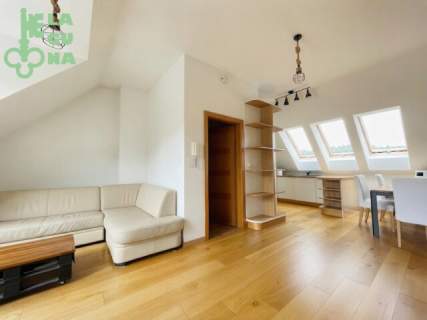 Gdynia Dabrowa, 68m2 82m2 , trzy pokoje, taras, blisko lasu