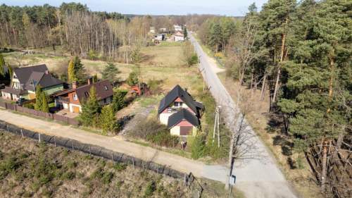 Dom z Energią ze Słońca i Lasem za Oknem- Zielona