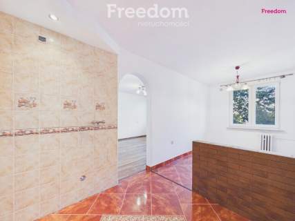 2-pokoje po remoncie, pierwsze piętro 34,21m2