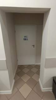 Prądnik Czerwony. Lokal na gabinety lekarskie.