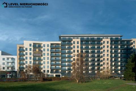 Elzam Tower Premium M3 garderoba