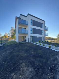 Apartament nad jeziorem z dwoma balkonami