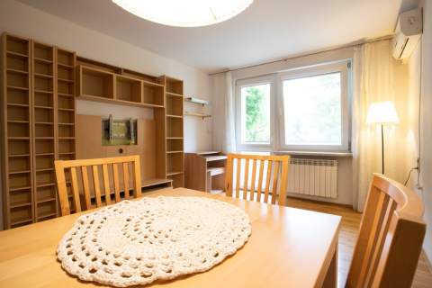Wygodne i ciche mieszkanie z balkonem
