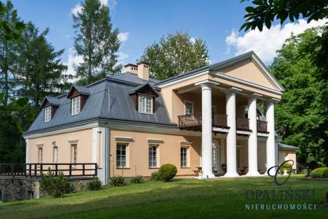 Dwór z Parkiem 1,75 ha Odrestaurowany Biznes