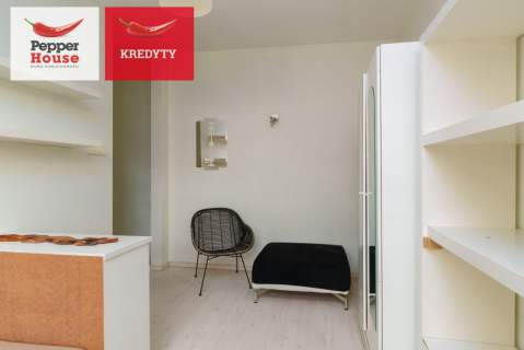 3/4 pok. do remontu DUŻY BALKON i GARAŻ 