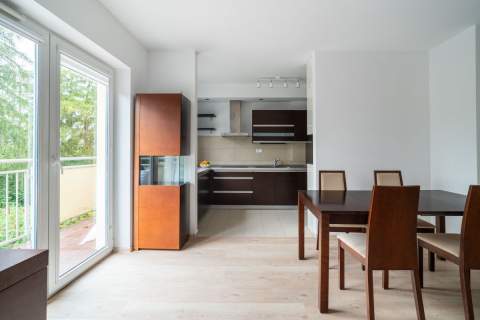 4 pokoje Garderoba Balkon z widokiem na zieleń
