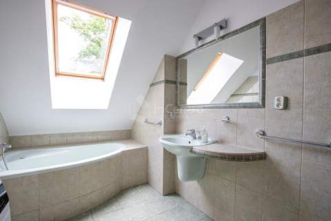 Zielone zacisze, dwupoziomowy apartament, garaż