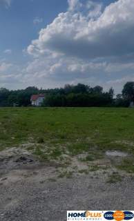 Działka 2323 m pod dom i usługi.