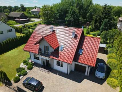 RĄCZNA - 6 pokoi na 10 arach - Twój Nowy Dom
