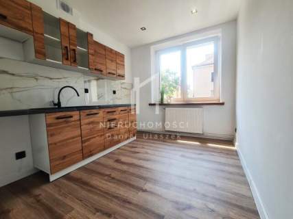 REZERWACJA Przestronne mieszkanie po remoncie -52 m2 - centrum