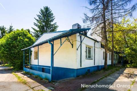 Budynek biurowo-usługowy w Ożarowie