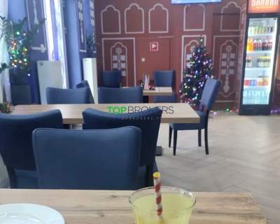 Przestronny lokal gastro przy metrze, duży ruch