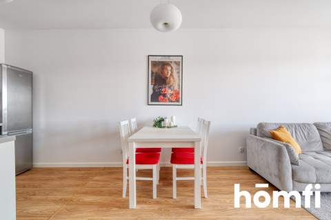 Atrakcyjny apartament na 10 piętrze, blisko morza