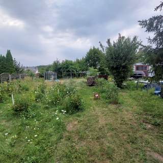 Dom wolnostojący 3-4mieszkania,wokół zieleń,widok na las i pola
