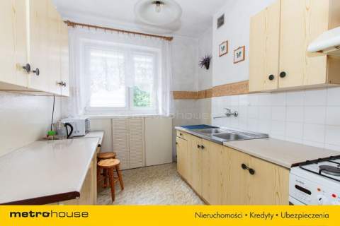 3 pokoje z balkonem na 1 piętrze w centrum