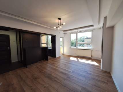 1 POKÓJ 36,8 m PIWNICA 3,23 m BALKON