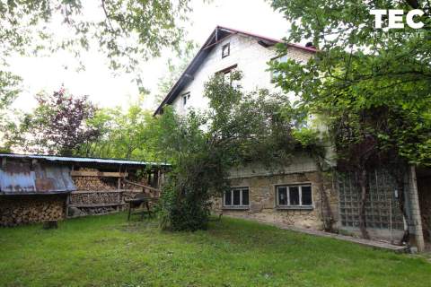 Gospodarstwo z domem i zabudowaniami 2,51 ha