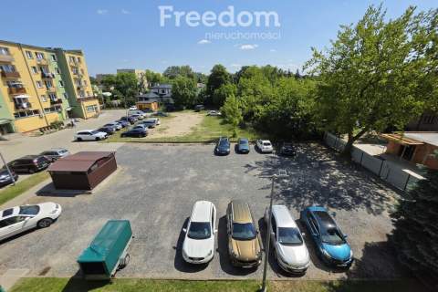 4 pokoje zieleń Kolejowa duży parking