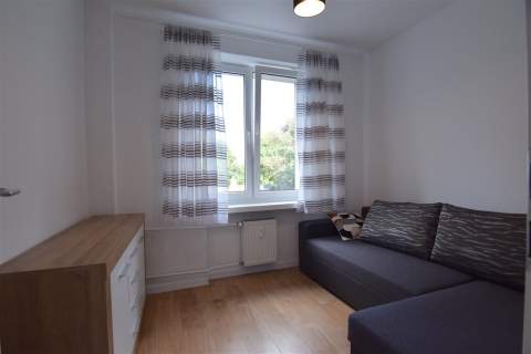 Duża kuchnia z jadalnią, balkon, dwustronne