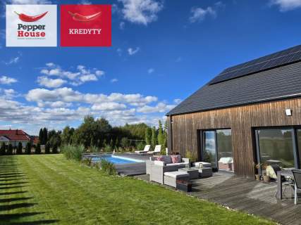 Nowoczesny dom z basenem i spa
