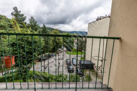 Mieszkanie 46 m2, centrum, do remontu. Polecamy