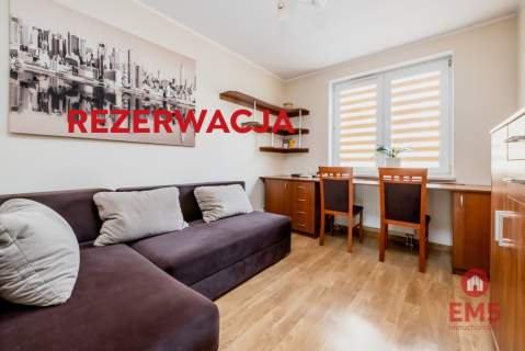 3 pokoje parter ogrodzona posesja