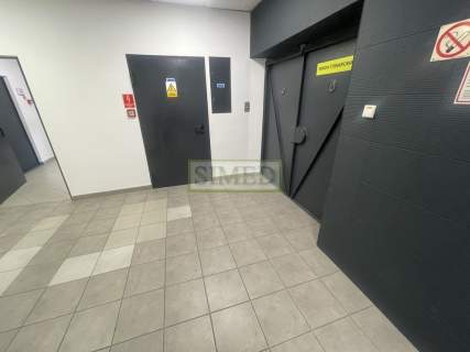 Obiekt pofabryczny,dostęp24h,dobry dojazd,parking